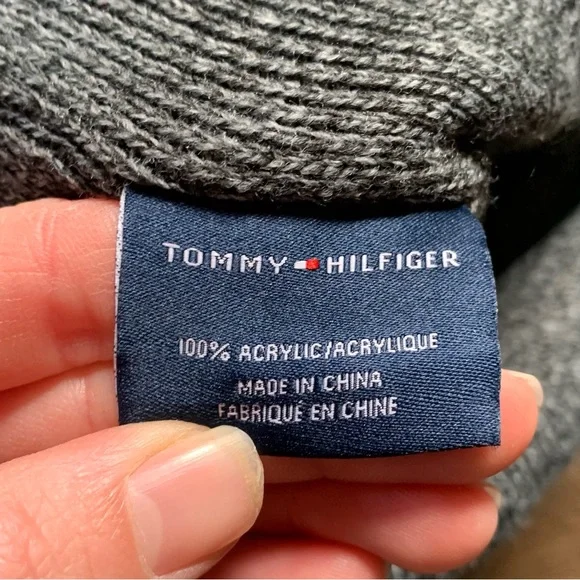 Tommy Hilfiger pom top knit hat - Picture 4 of 4